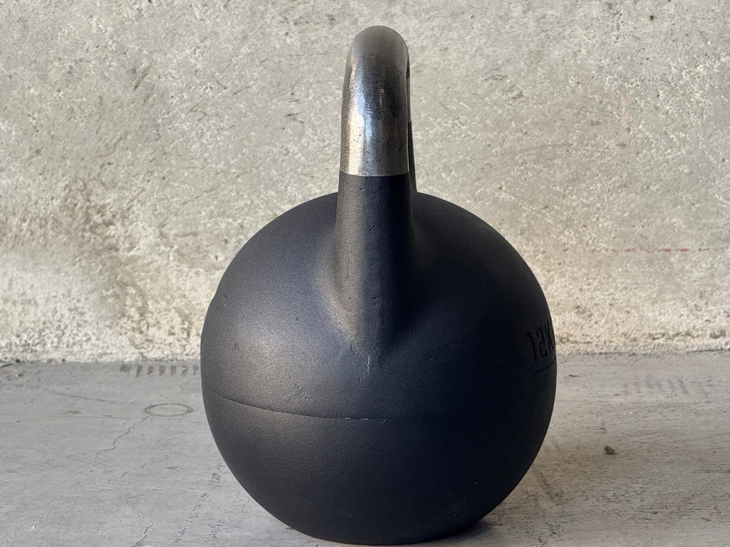 GIANT Adjustable Kettlebell