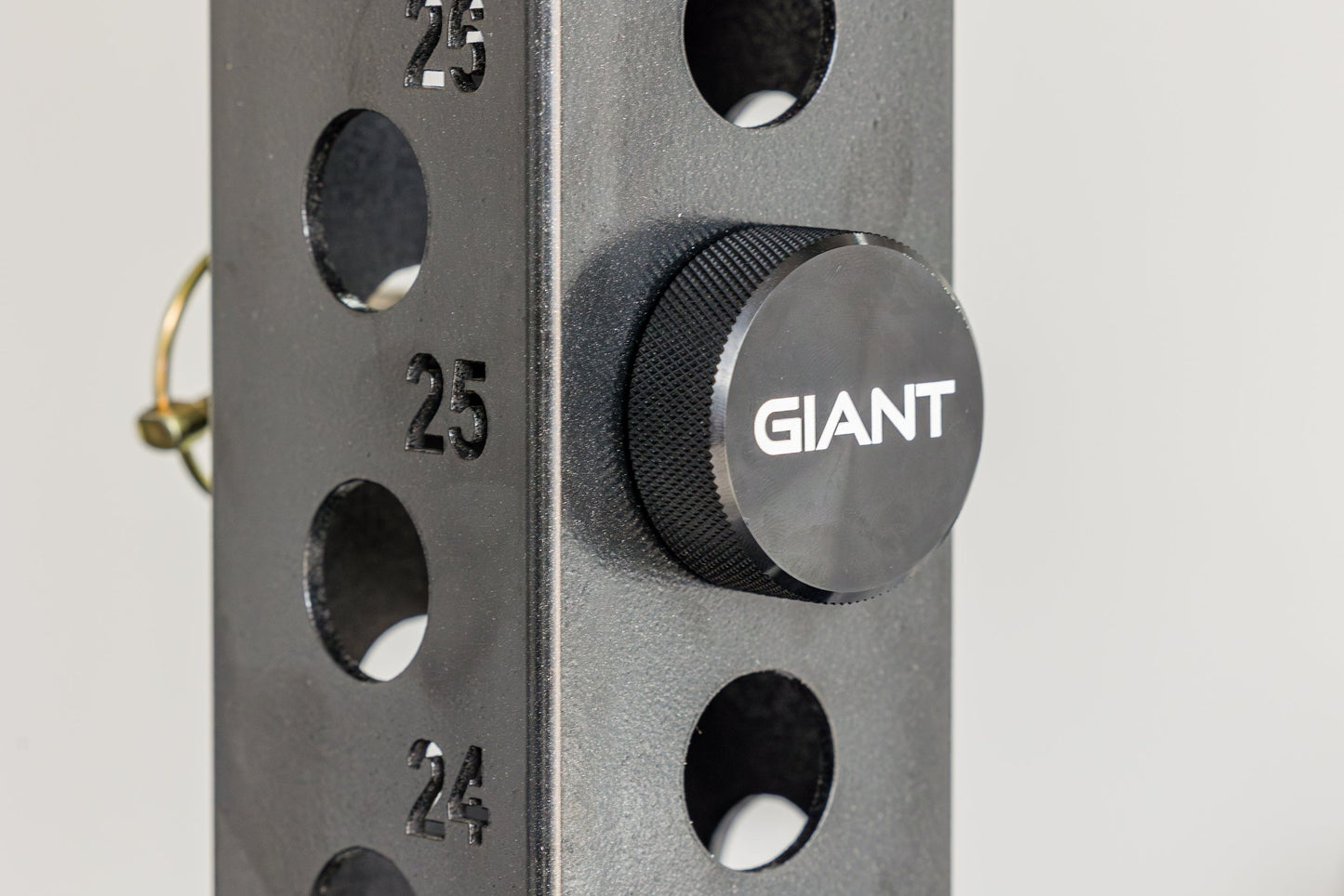 GIANT Mag Pin